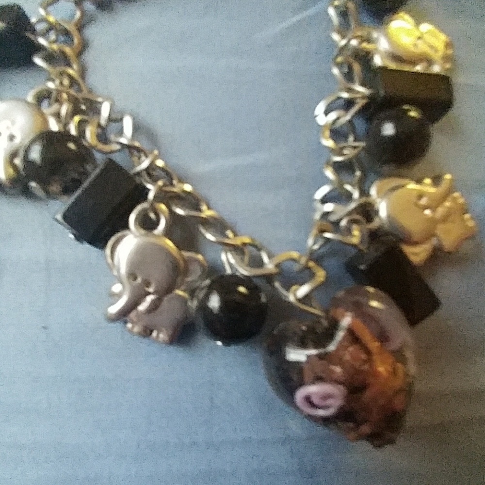 Random bracelets - Picture 4 of 6